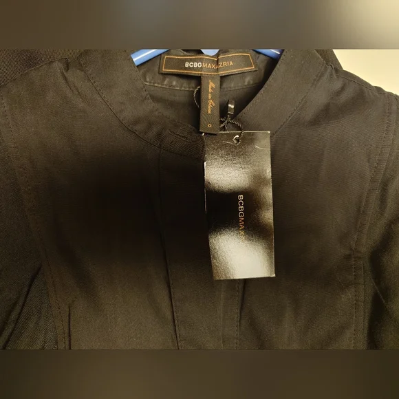 NWT Black BCBG MaxAzria Cold Shoulder Button Down Bandage Mini Dress XS Batwing - Picture 3 of 12